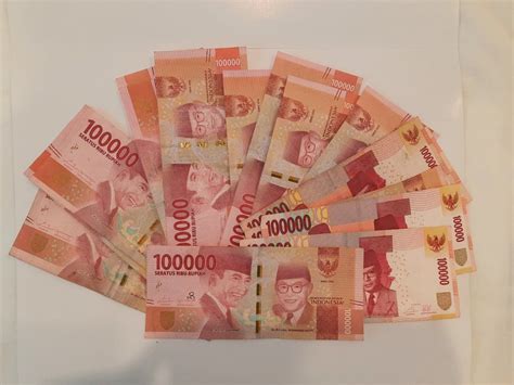 Bagaimana Konversi 0.04 Dolar AS ke Rupiah Indonesia?
